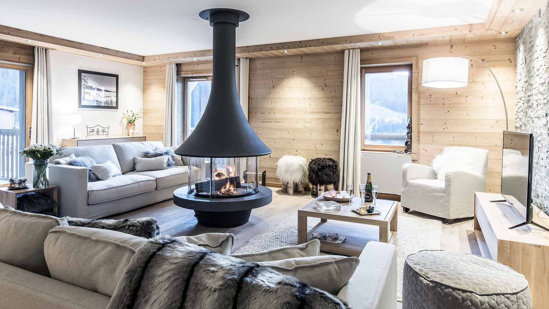 The best rental properties with a fireplace | Courchevel
